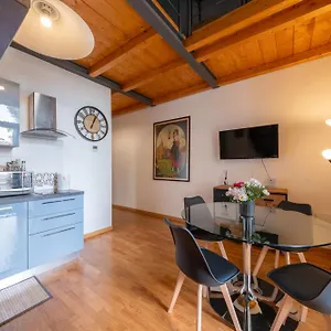 Lungarno Buozzi 7 Apartments